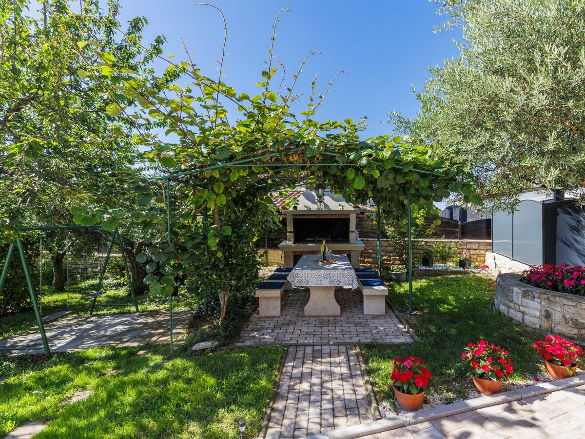 Maison Sandra avec piscine privée à Poreč - Photo 3