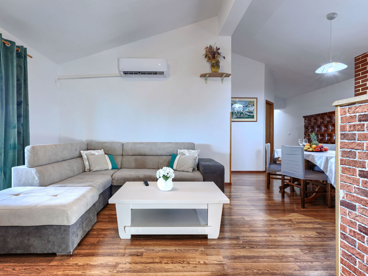 Maison Sandra avec piscine privée à Poreč - Photo 17