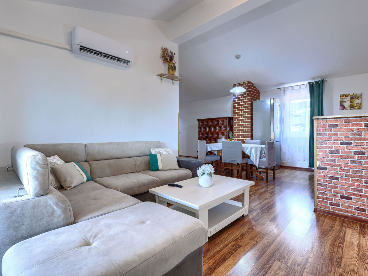 Maison Sandra avec piscine privée à Poreč - Photo 26