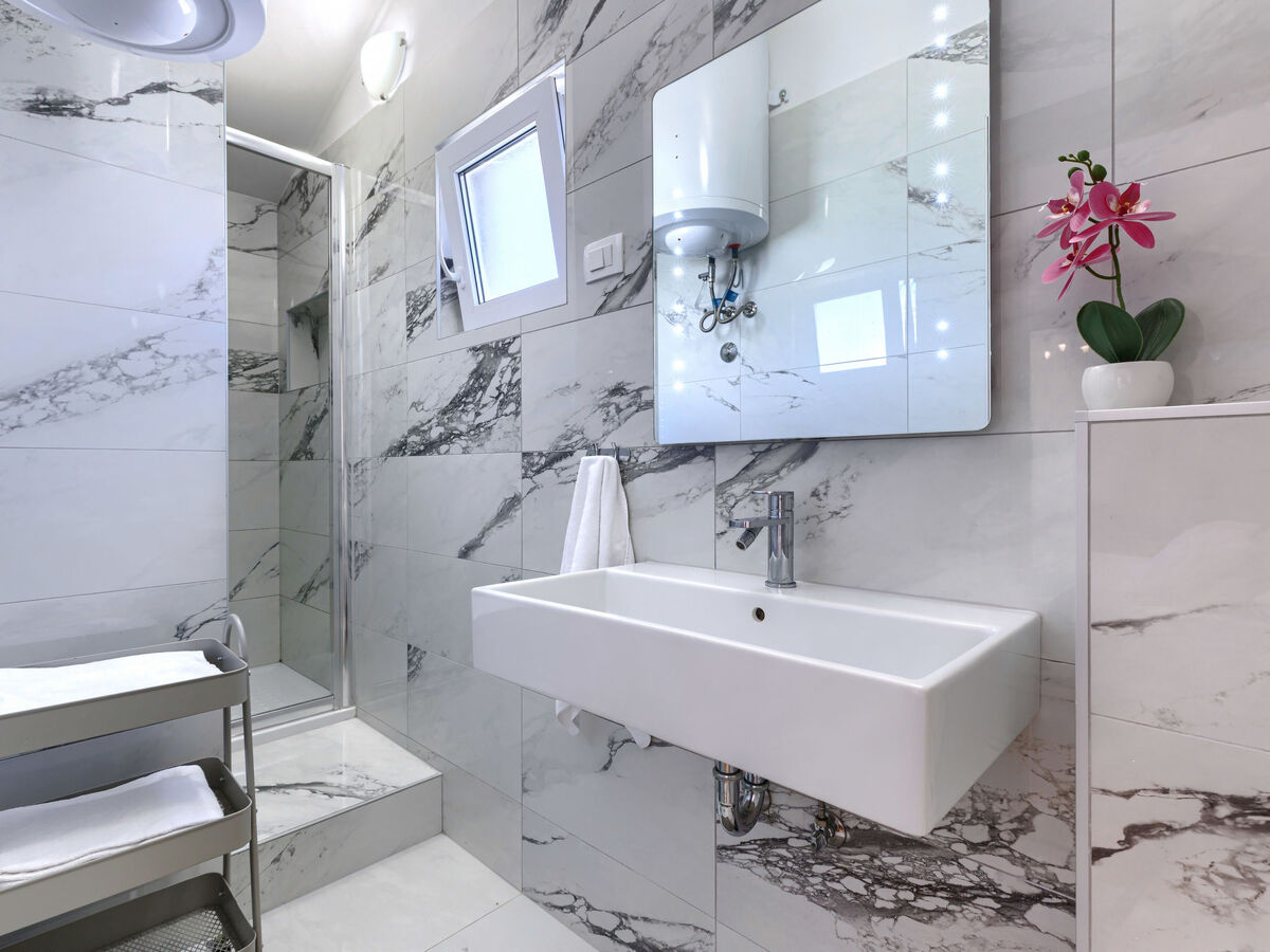 Maison Sandra avec piscine privée à Poreč - Photo 33