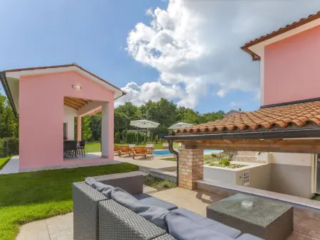 Dordana, maison 6 chambres avec piscine privée à Labin : photo 14