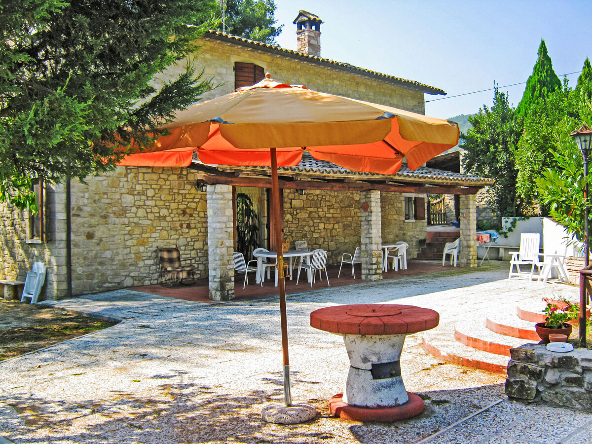 Maison Torregentile à Todi, piscine et 3000 m² - Photo 5