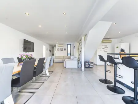 Maison Norfeu avec piscine privée et amarrage canal - Photo 5