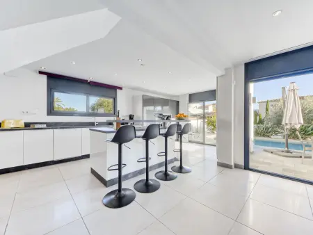 Maison Norfeu avec piscine privée et amarrage canal - Photo 7