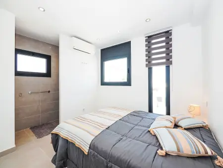 Maison Norfeu avec piscine privée et amarrage canal - Photo 17