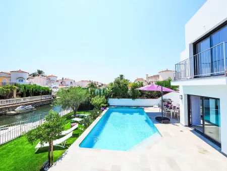 Maison Norfeu avec piscine privée et amarrage canal - Photo 22