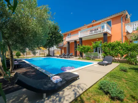 Neja, maison 14 personnes avec piscine privée à Pula : photo 17