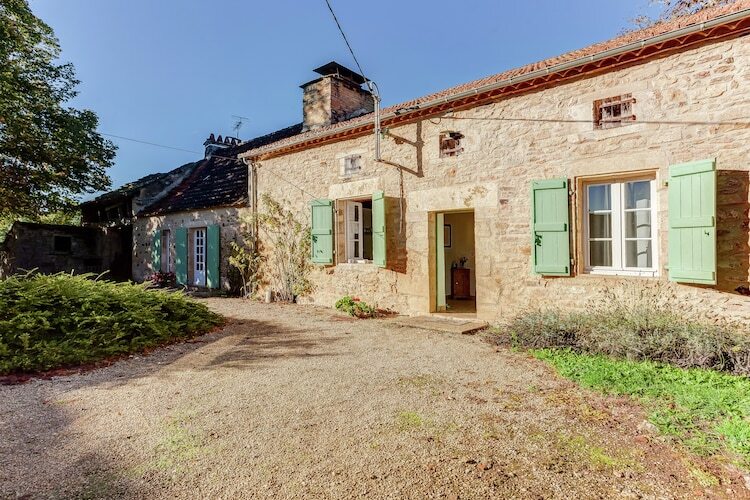 Maison pierre 1663 en forêt, Saint-Caprais - Photo 1