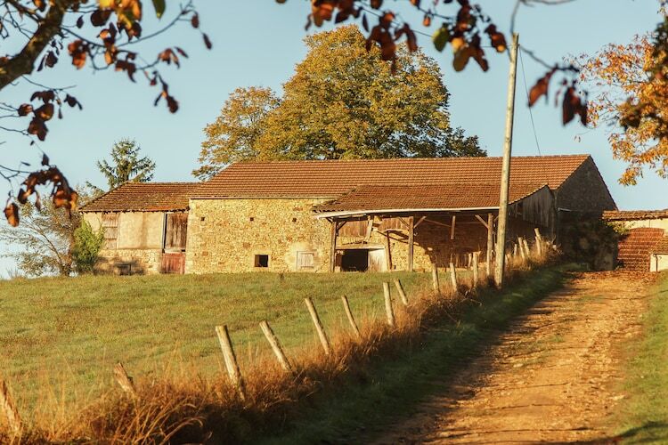 Maison pierre 1663 en forêt, Saint-Caprais - Photo 6