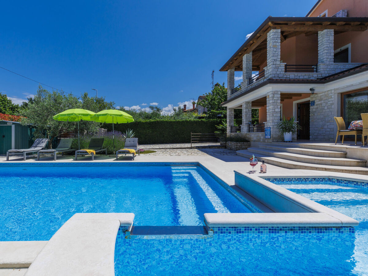 Villa Vittoria, maison 3 étages avec piscine privée - Photo 13