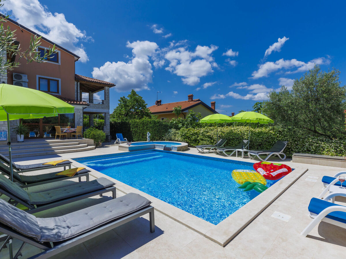 Villa Vittoria, maison 3 étages avec piscine privée - Photo 25