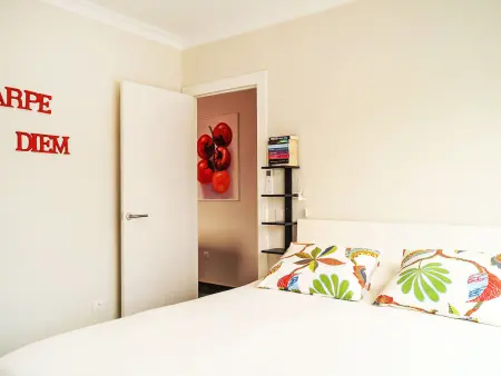 Appartement rénové 70m² à 100m de la plage : photo 5