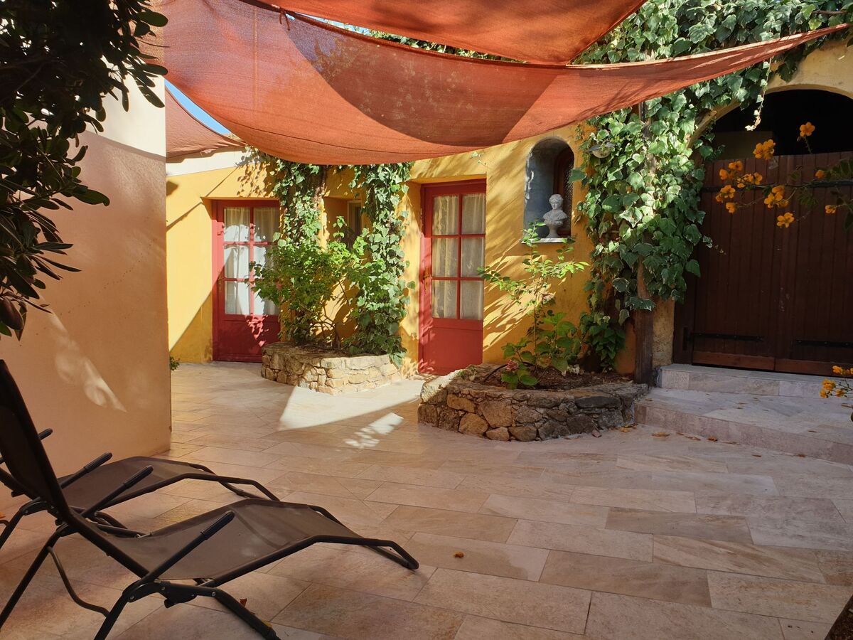 Casette, studio 20 m² à Calvi, 400 m de la plage - Photo 3