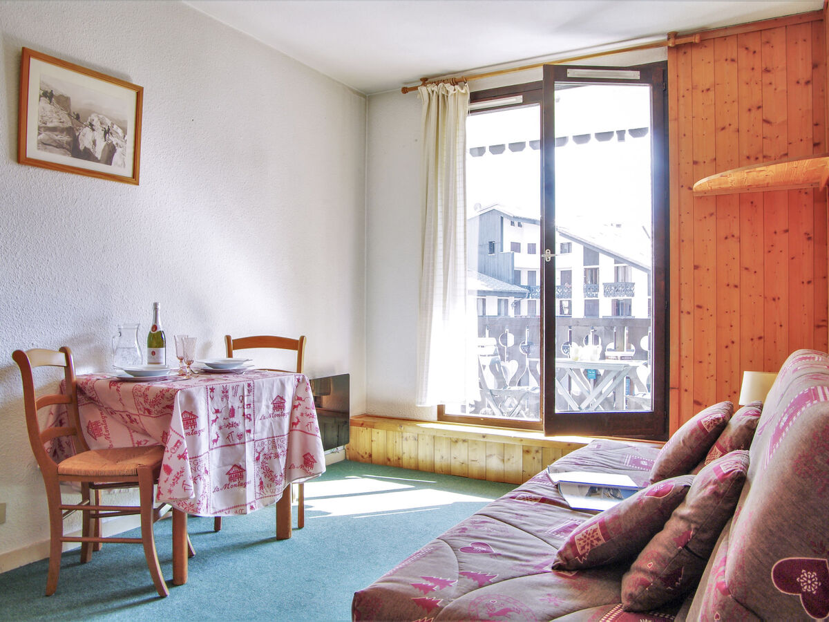 Studio rénové 18 m² avec balcon sud-ouest à Chamonix - Photo 2
