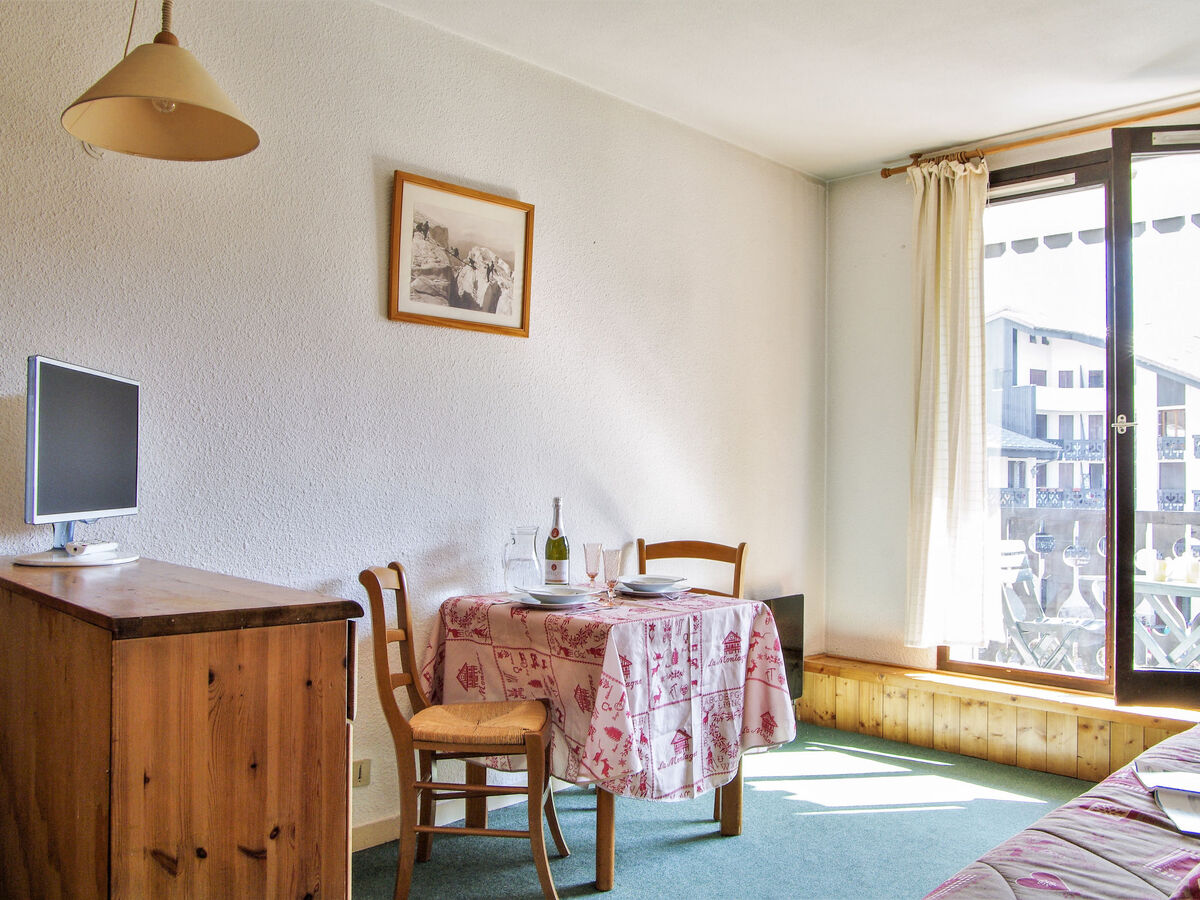 Studio rénové 18 m² avec balcon sud-ouest à Chamonix - Photo 7