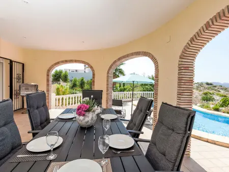 Villa Capi à Pego : piscine et vue panoramique - Photo 16