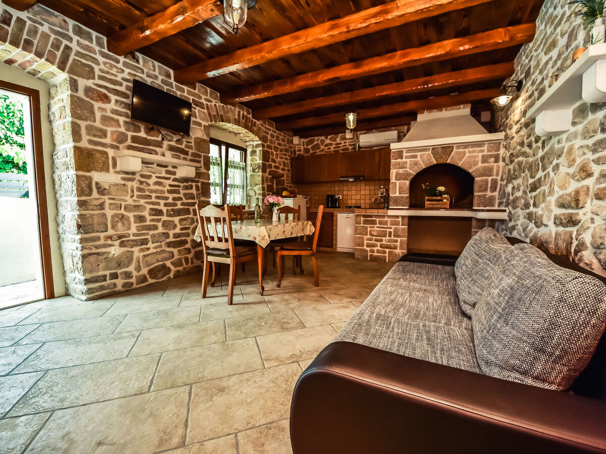 Maison Josipa, 250 m de la mer à Sukošan - Photo 14
