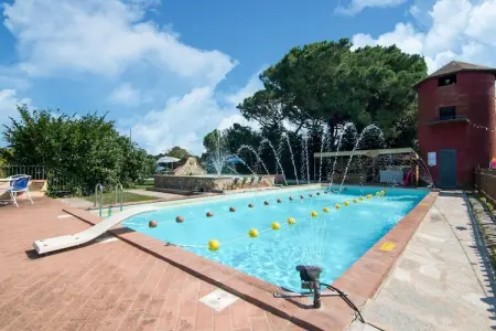 Martino, Ferme près du lac Trasimène avec piscine - Photo 1