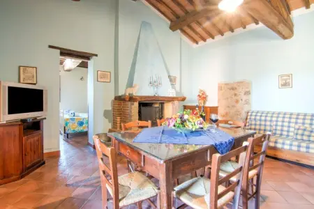 Martino, Ferme près du lac Trasimène avec piscine - Photo 11