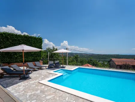 Villa Toni : maison 12 pers. avec piscine chauffée à Opatija : photo 2