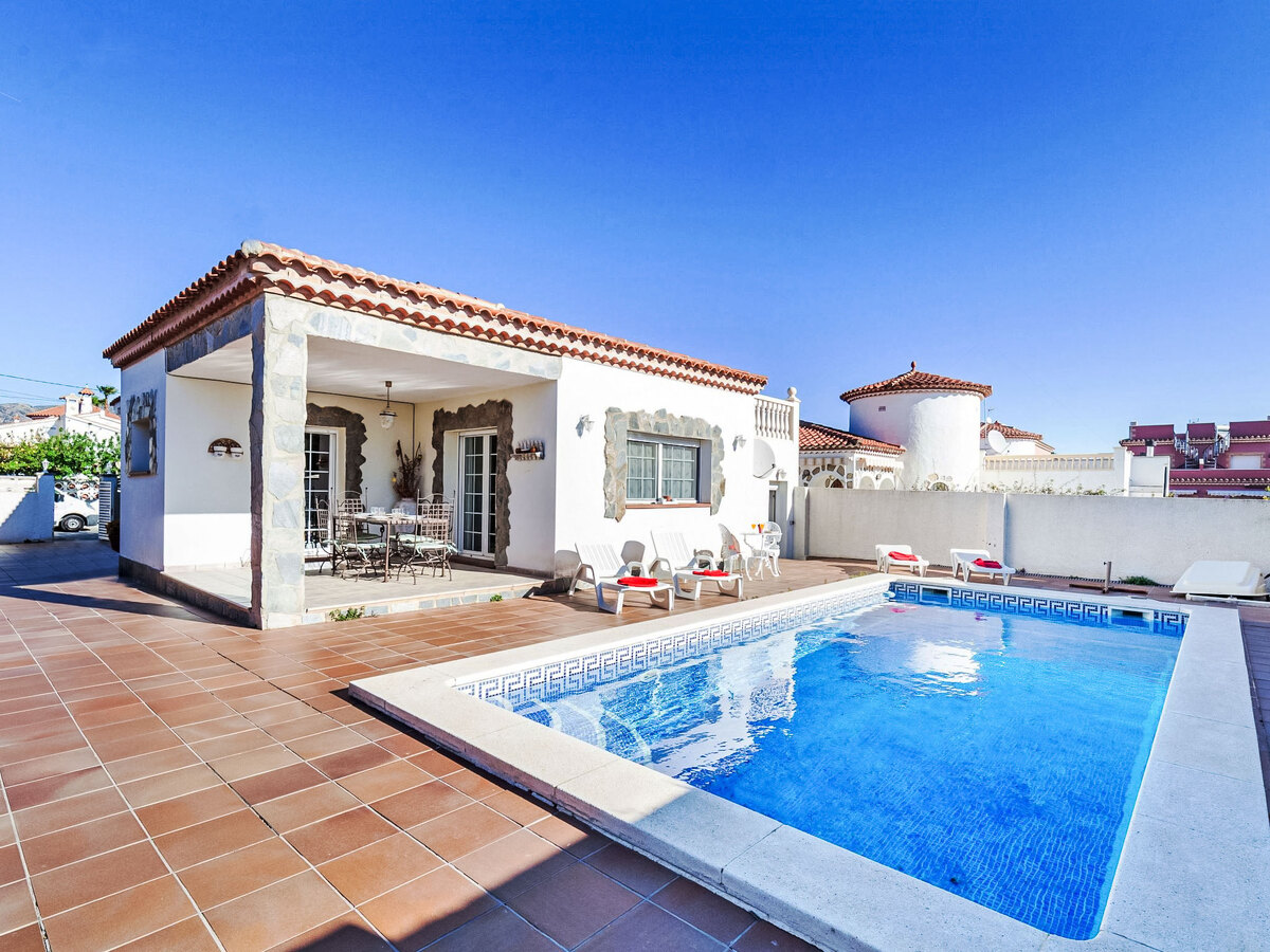 Villa Capri à Miami Platja : piscine privée et terrasse - Photo 1