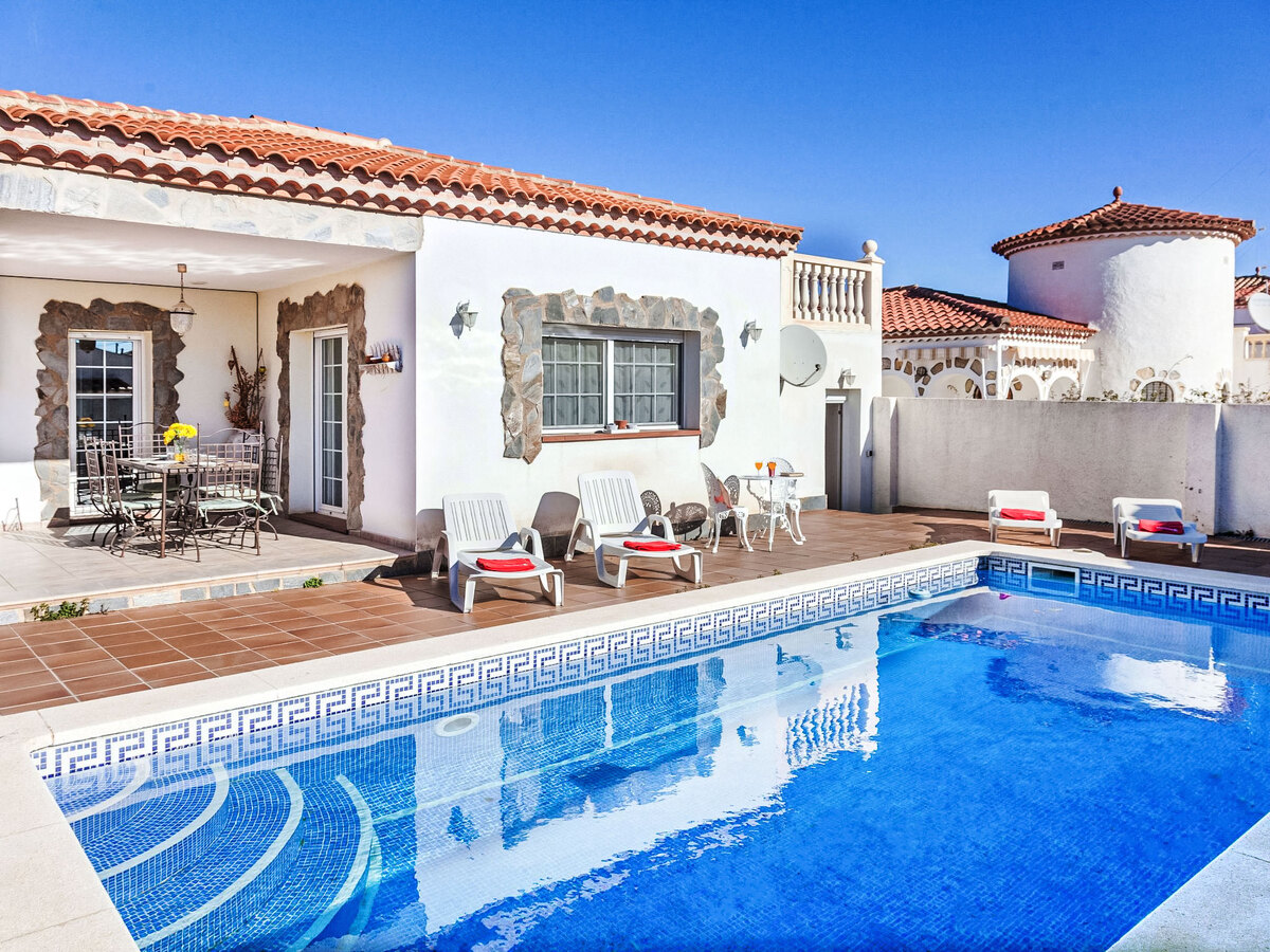 Villa Capri à Miami Platja : piscine privée et terrasse - Photo 15