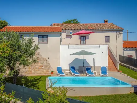 Maison Danica à Pazin avec piscine privée : photo 7