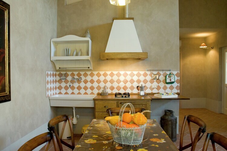 Maison Bozzone Arancio à Braccagni, piscine et bien-être - Photo 4