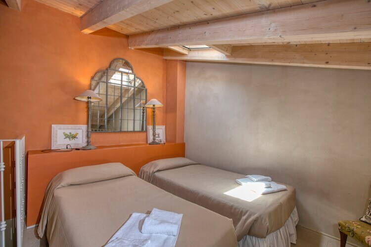 Maison Bozzone Arancio à Braccagni, piscine et bien-être - Photo 6