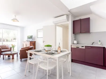 Appartement Les Pins Parasols – 250 m de la plage : photo 9