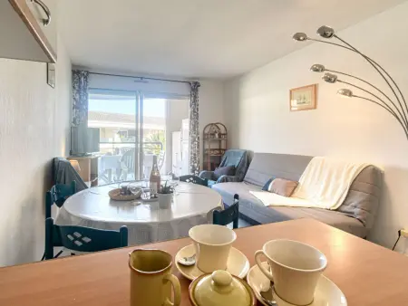 Le Cesarée – Apt 2 pièces Fréjus, terrasse vue piscine : photo 10