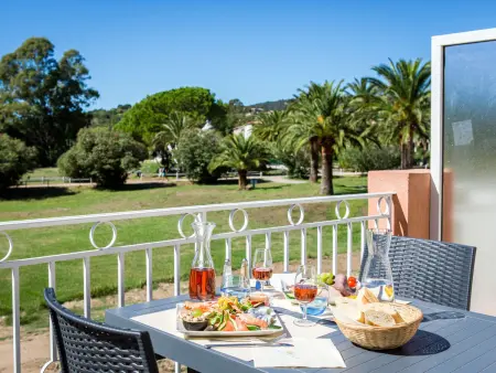 Les Perles de Saint Tropez – Apt 40 m² Port Grimaud : photo 3