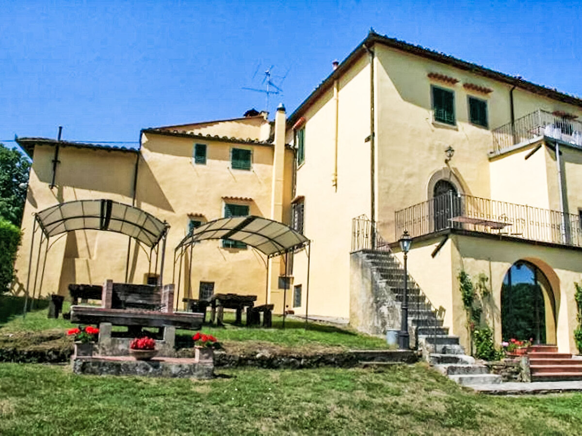 Villa Marisel – 7 chambres, piscine et tennis en Toscane - Photo 6