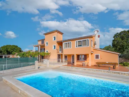 Location maison à Rovinj Bale, Ulika