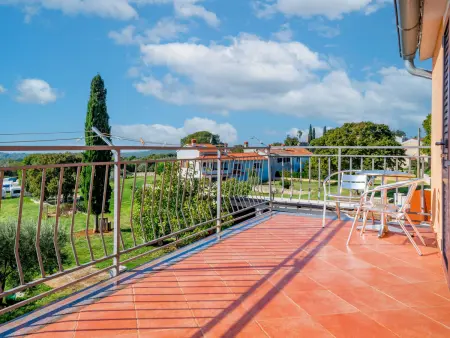 Ulika : maison 3 étages, piscine privée, 13 personnes : photo 32