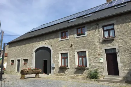 Location maison à Beauraing, Escapade spacieuse dans les Ardennes