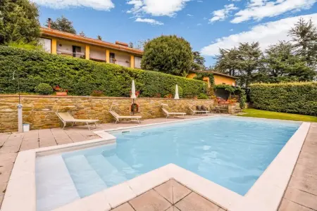 Location gite à Cortona, Cottage en Toscane avec Piscine & Oliviers