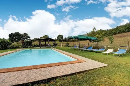 Villa Sorgence à Radicofani : piscine et 4 chambres : photo 3