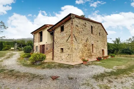 Villa Sorgence à Radicofani : piscine et 4 chambres : photo 8