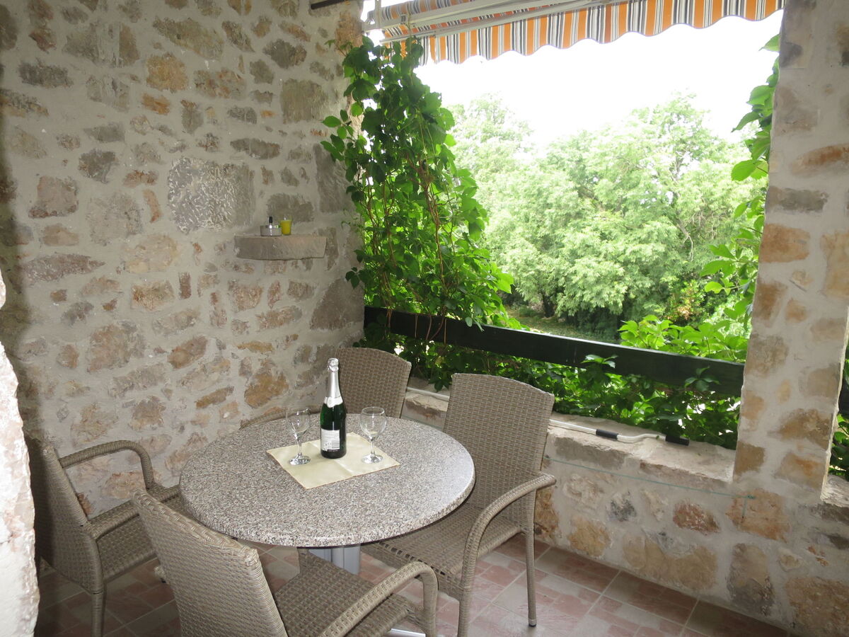 Maison Marija à Starigrad-Paklenica, 2 km de la plage - Photo 2