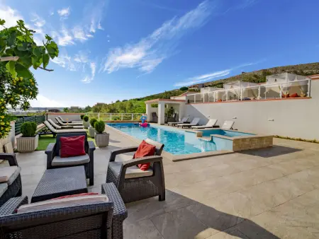 Melandura – Maison 12 chambres, piscine privée, vue mer : photo 3