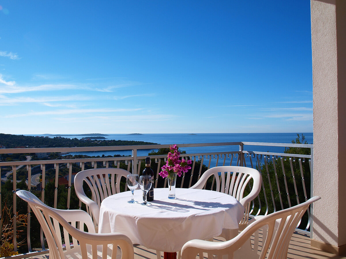 Maison Mira à Primošten, 370 m de la mer - Photo 1