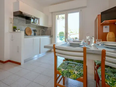 Appartement Elisabeth – Lignano Pineta, piscine et plage à 900 m : photo 5