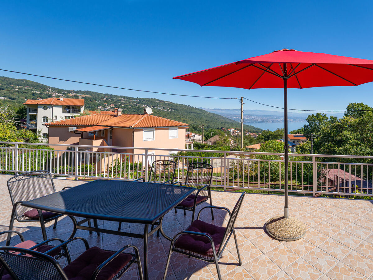 Maison Katarina à Lovran – terrasse vue mer - Photo 15