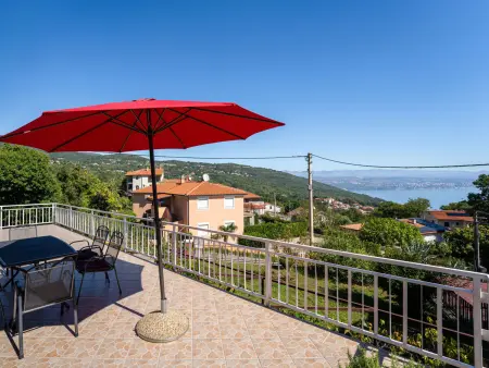 Maison Katarina à Lovran – terrasse vue mer : photo 2