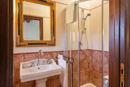 Villa Eugenia - 10 chambres, piscine et sauna en Toscane : photo 40