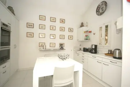 Vue mer, Villa pittoresque à Cannes avec piscine privée - Photo 11
