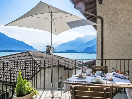 Appartement Titti, terrasse lac et montagnes à Gera Lario - Photo 1