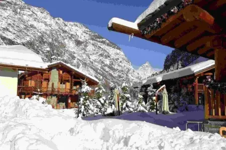 Location appartement à Antey Saint Andrè, Escapade en montagne avec animaux de compagnie