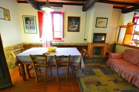 Partitoio Caprioli, Chalet en pierre tranquille : photo 2